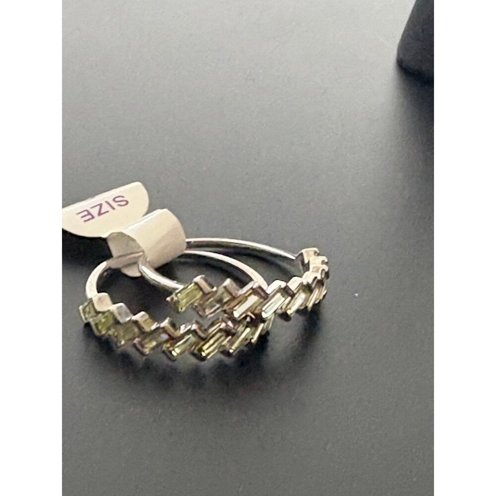 2 rings - great for stacking!